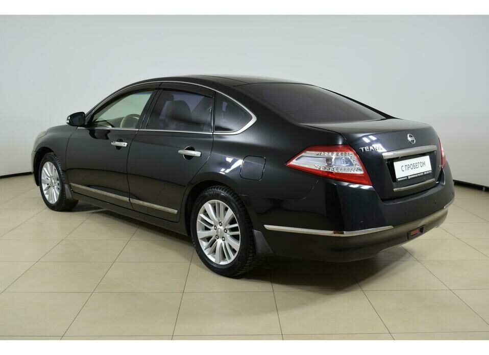 Nissan Teana 2.5 CVT (182 л.с.)