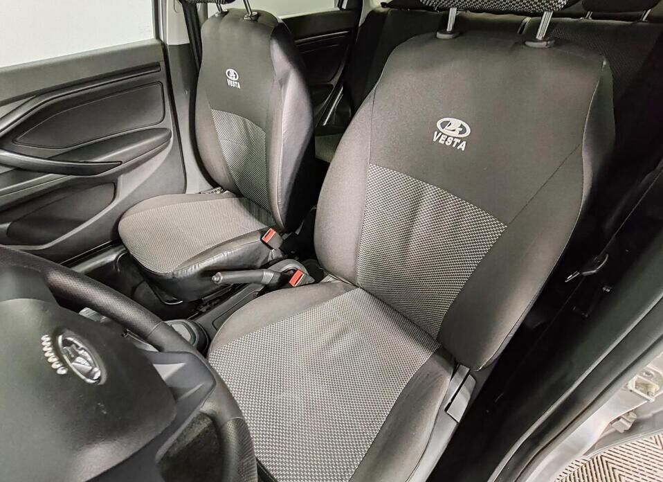 LADA (ВАЗ) Vesta, I 1.6 MT (106 л.с.)