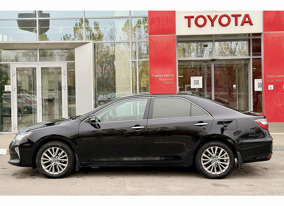 Toyota Camry, VII (XV50) Рестайлинг 2 2.5 AT (181 л.с.)