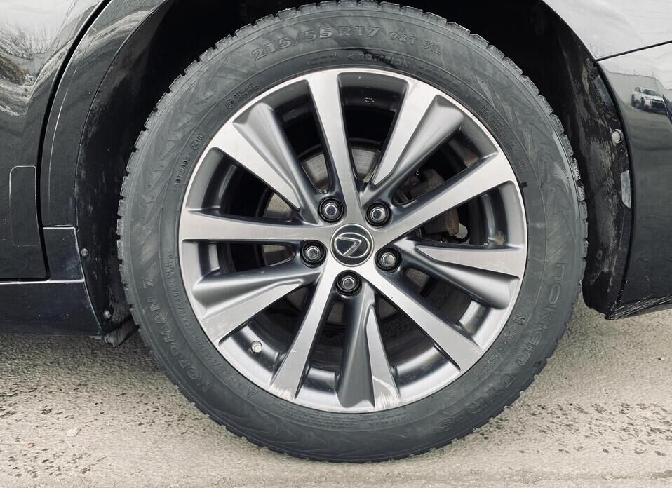 Lexus ES, VII 250 2.5 AT (200 л.с.)