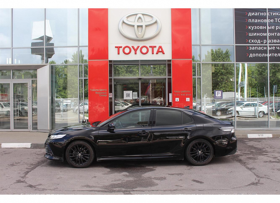 Toyota Camry, VIII (XV70) Рестайлинг 3.5 AT (249 л.с.)