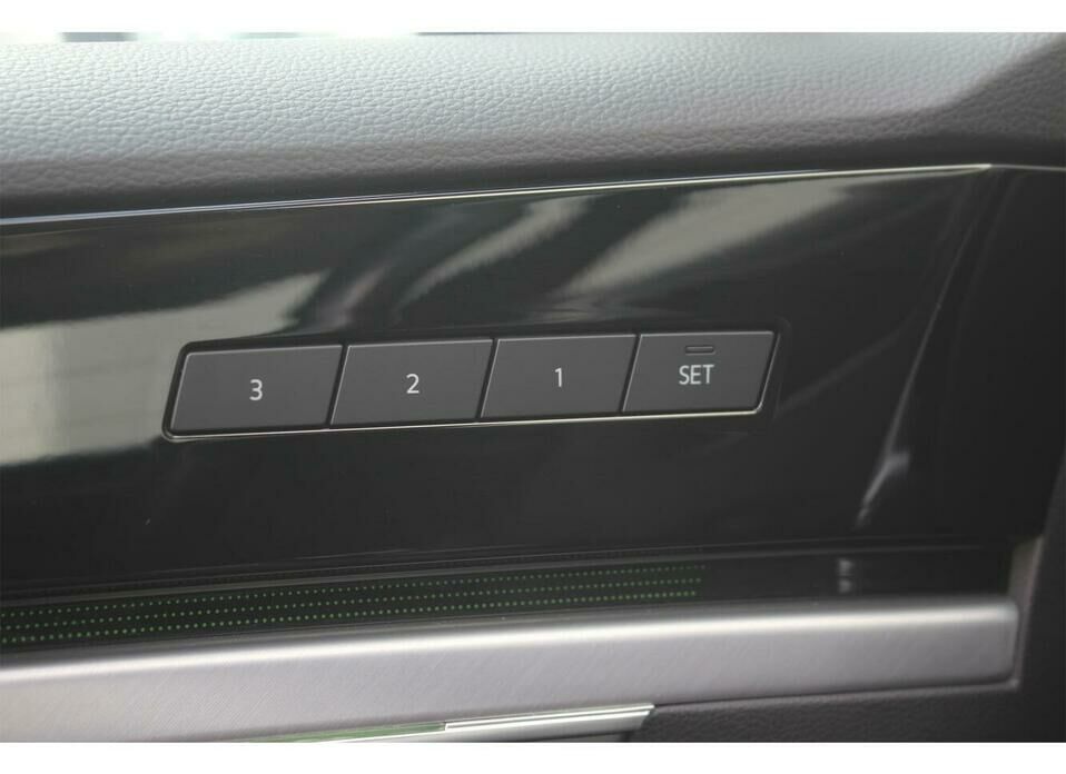 Volkswagen Touareg 3.0d AT (249 л.с.) 4WD
