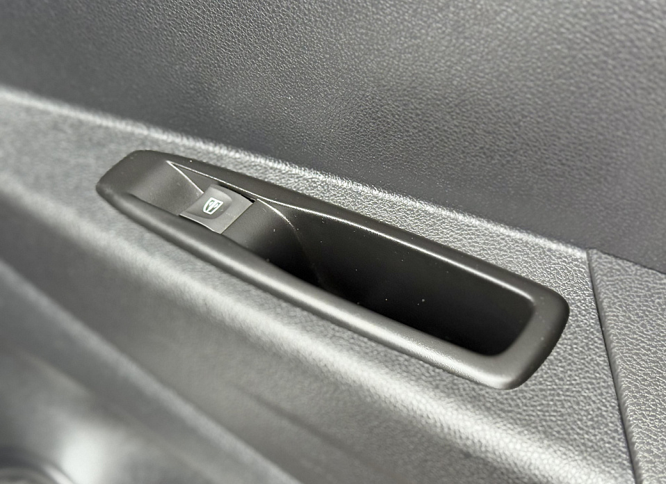 Renault Kaptur, I Рестайлинг 1.6 MT (114 л.с.)