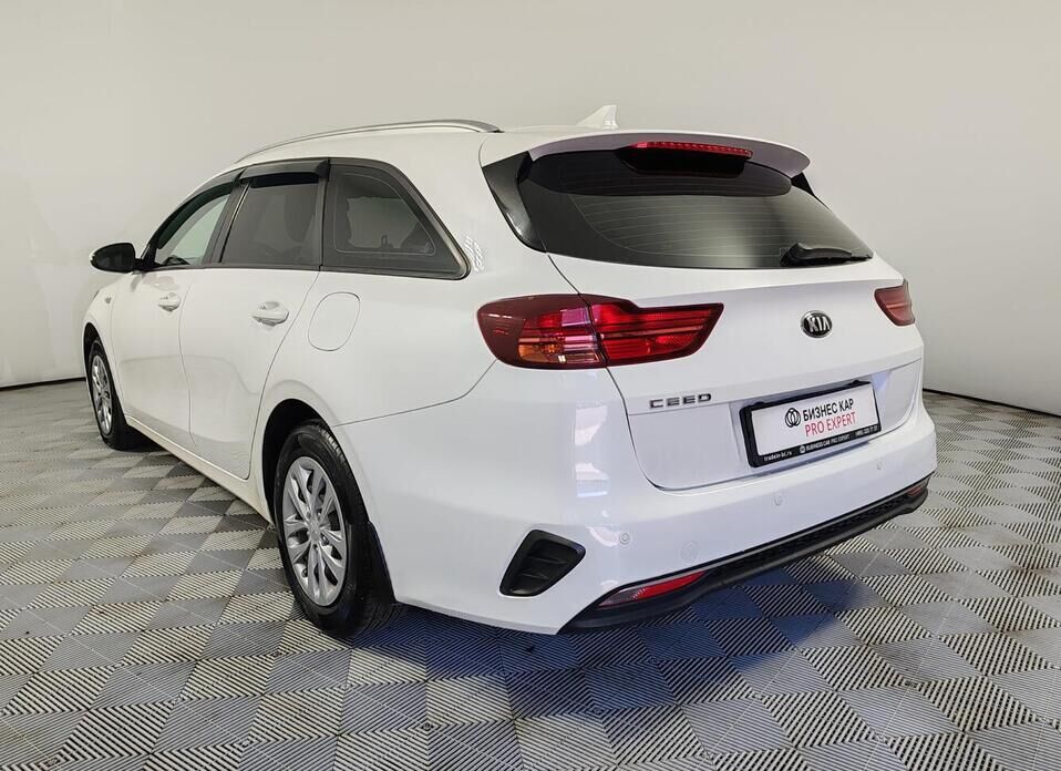 Kia Ceed 1.6 AT (128 л.с.)