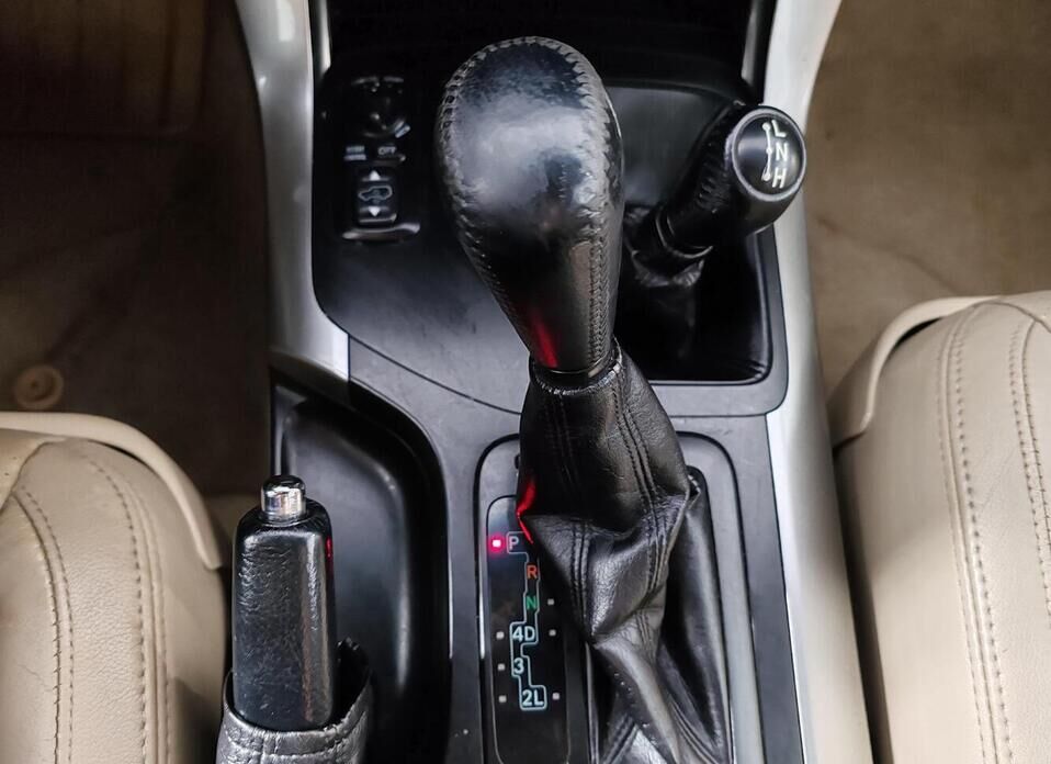 Toyota Land Cruiser Prado, 120 Series 5-speed 4.0 AT (249 л.с.) 4WD