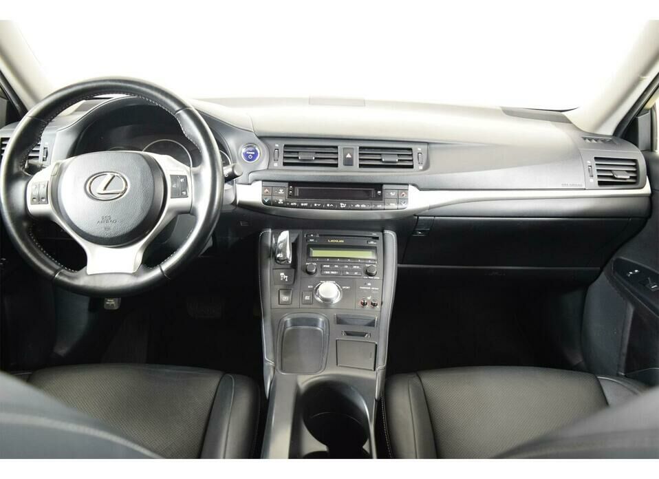 Lexus CT 200h 1.8hyb CVT (99 л.с.)