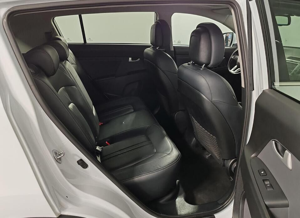 Kia Sportage, III Рестайлинг 2.0 AT (150 л.с.) 4WD