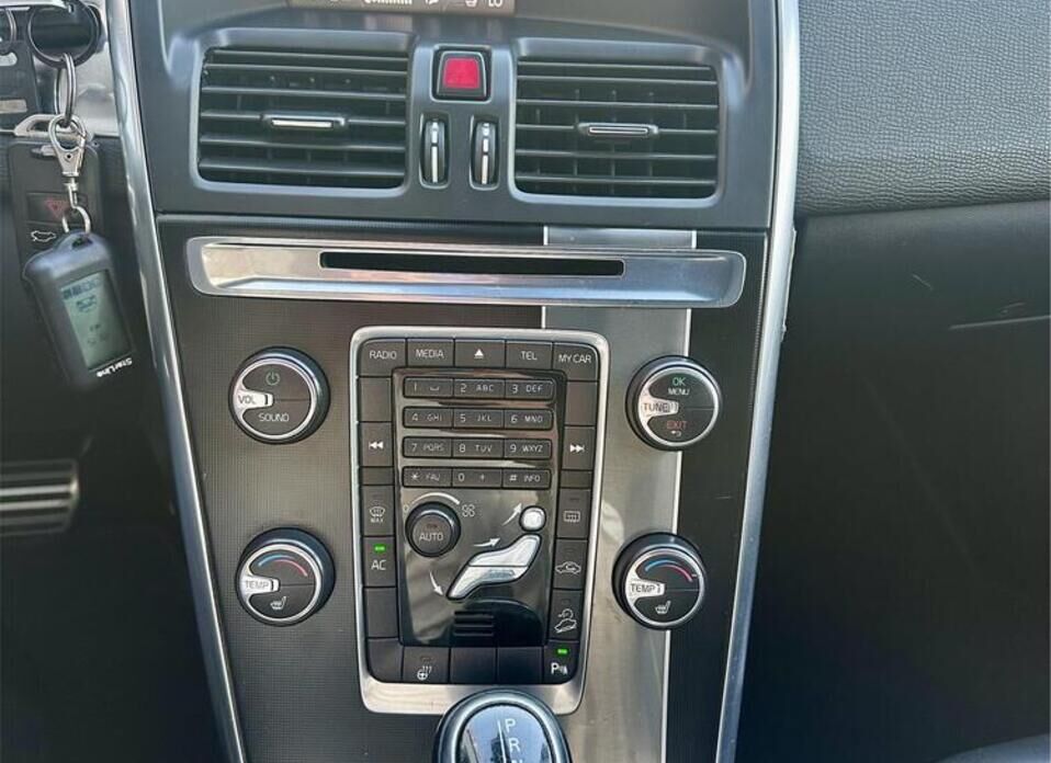 Volvo XC60, I Рестайлинг 2.4d AT (181 л.с.) 4WD