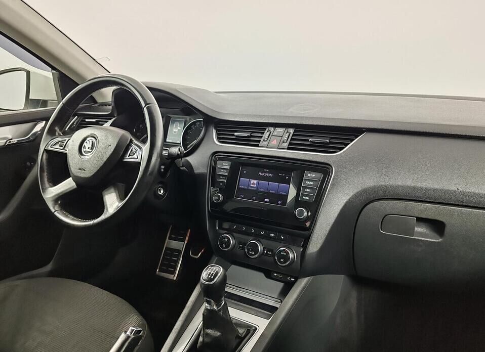 Skoda Octavia, III (A7) 1.4 MT (140 л.с.)