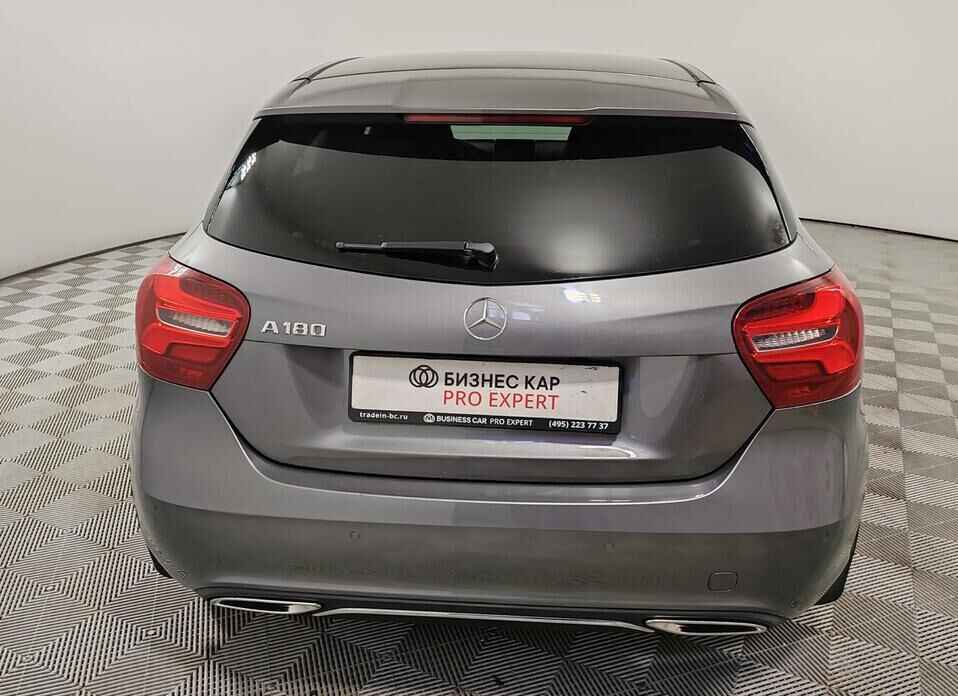 Mercedes-Benz A-Класс, III (W176) Рестайлинг 180 1.6 AMT (122 л.с.)