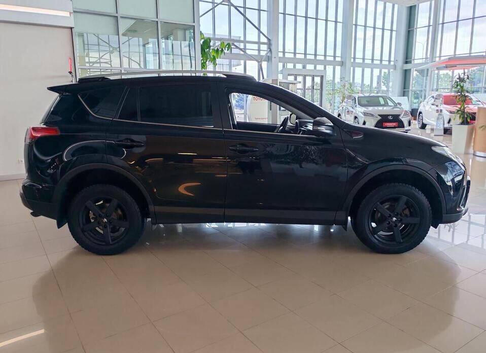 Toyota RAV4, IV (XA40) Рестайлинг 2.0 CVT (146 л.с.) 4WD