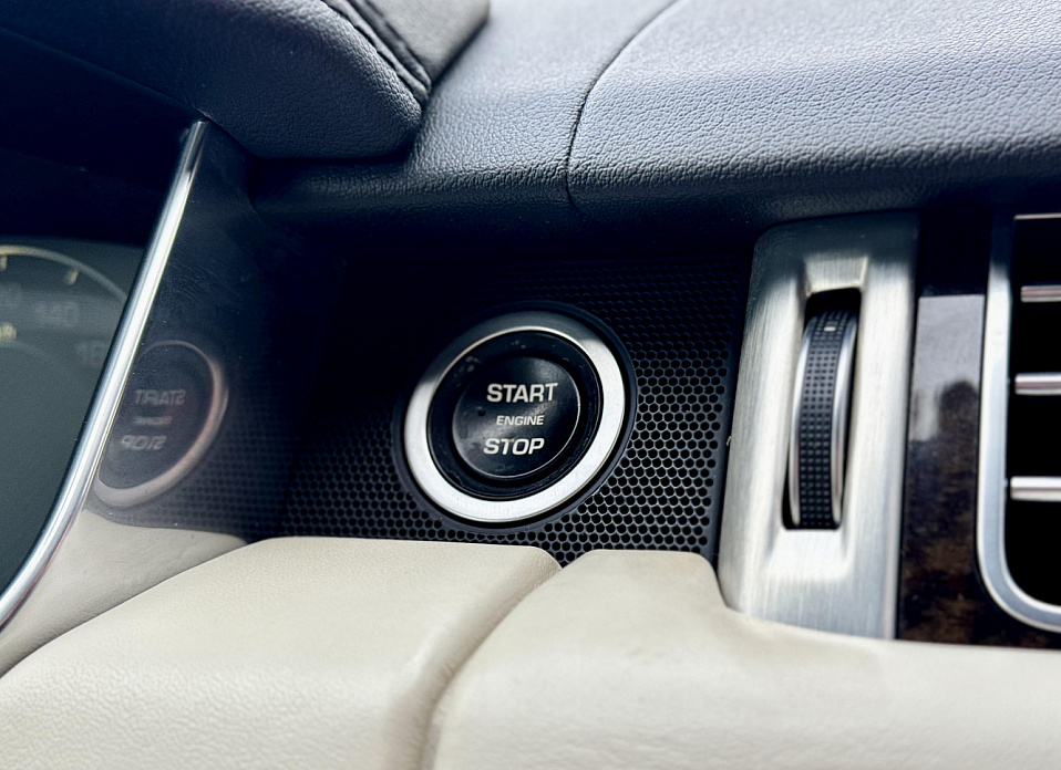 Land Rover Range Rover, IV 4.4d AT (339 л.с.) 4WD