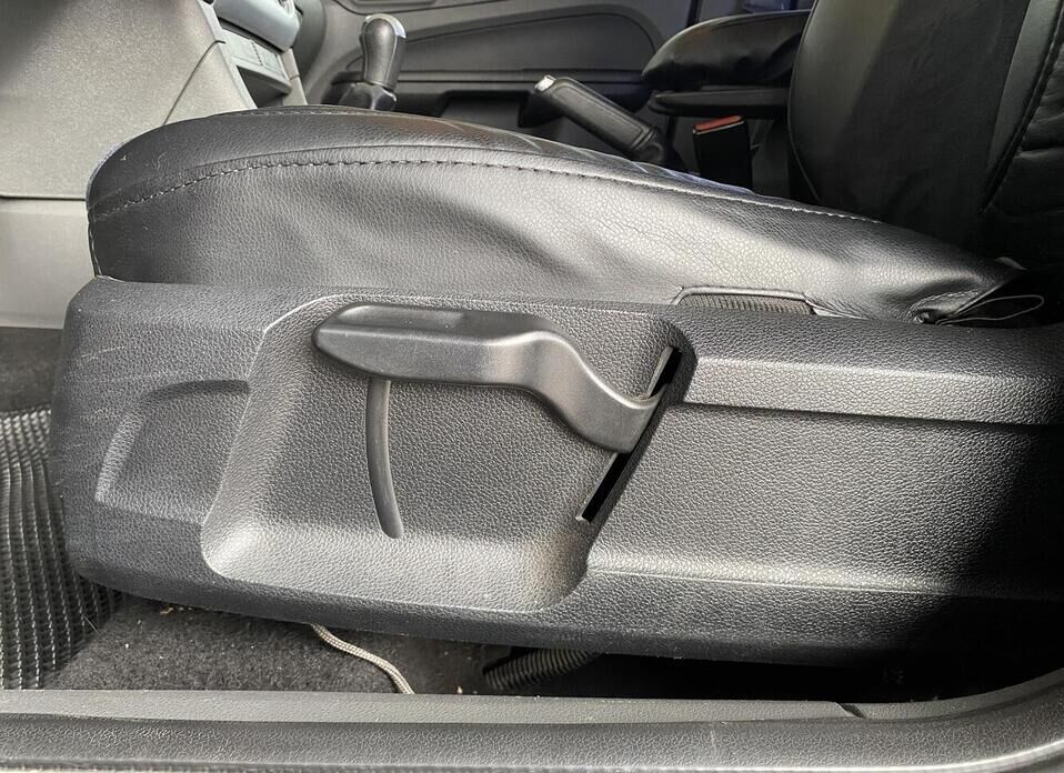 Ford Focus, II Рестайлинг 1.8 MT (125 л.с.)