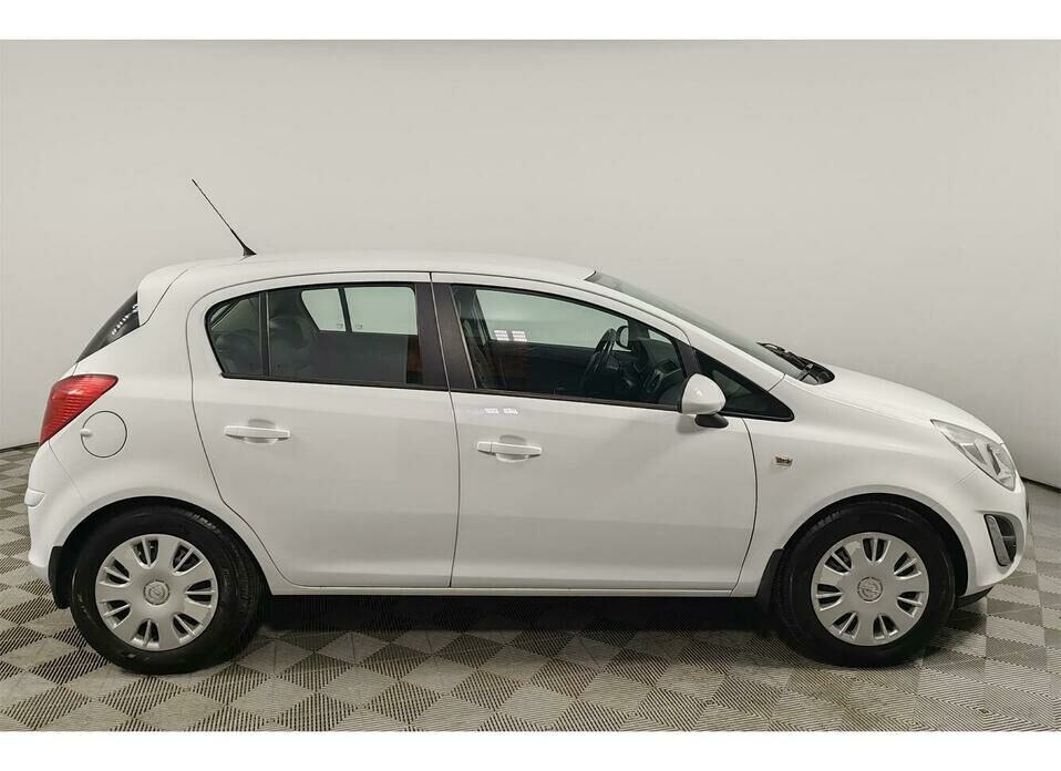 Opel Corsa 1.4 MT (100 л.с.)