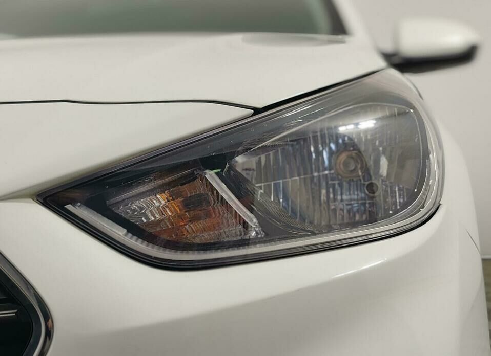 Hyundai Solaris 1.4 AT (100 л.с.)