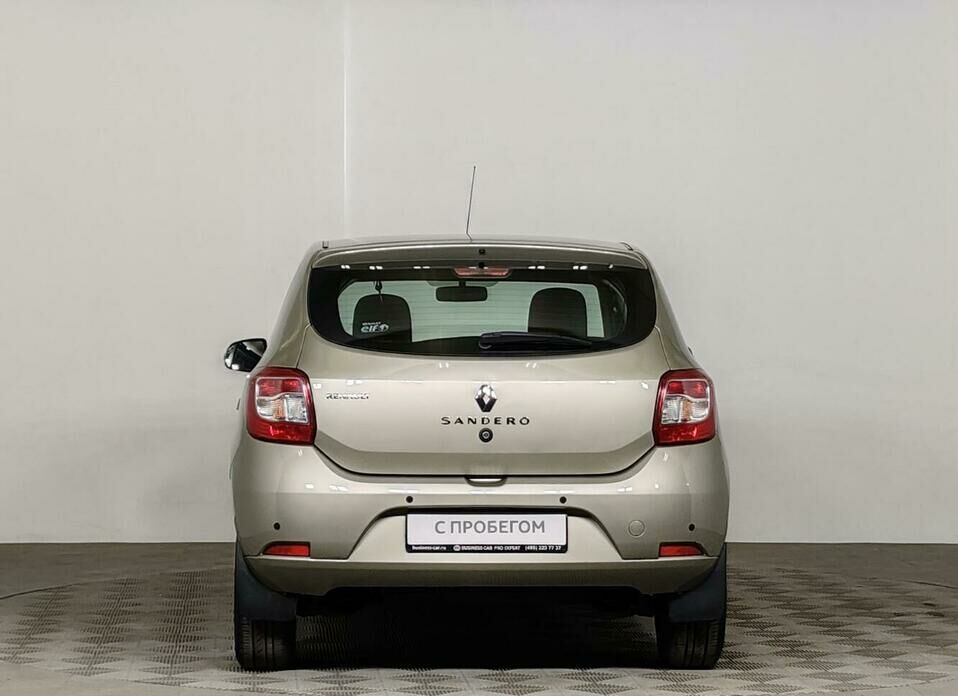 Renault Sandero 1.6 AT (102 л.с.)