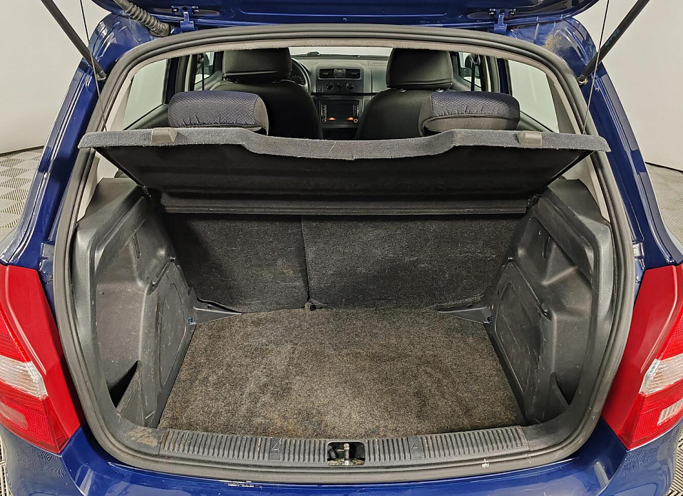 Skoda Fabia, II Рестайлинг 1.4 MT (86 л.с.)