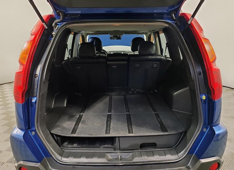Nissan X-Trail, II 2.0 CVT (141 л.с.) 4WD
