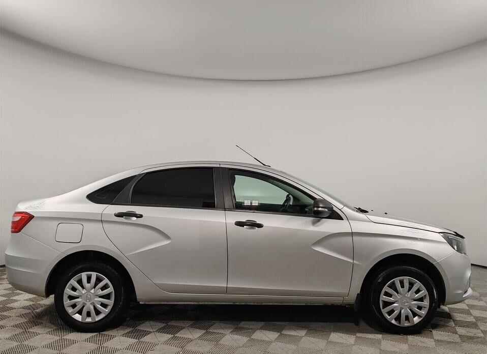 LADA (ВАЗ) Vesta, I 1.6 MT (106 л.с.)