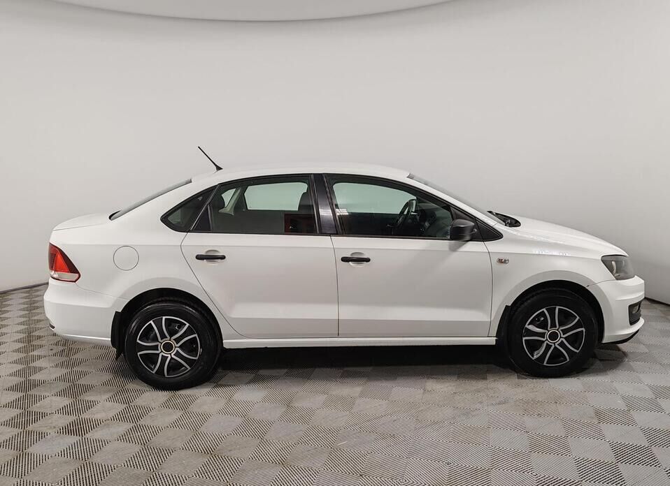 Volkswagen Polo, V Рестайлинг 1.6 MT (110 л.с.)
