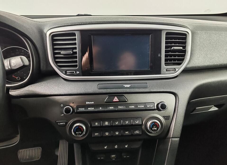 Kia Sportage, IV Рестайлинг 2.0 AT (150 л.с.)