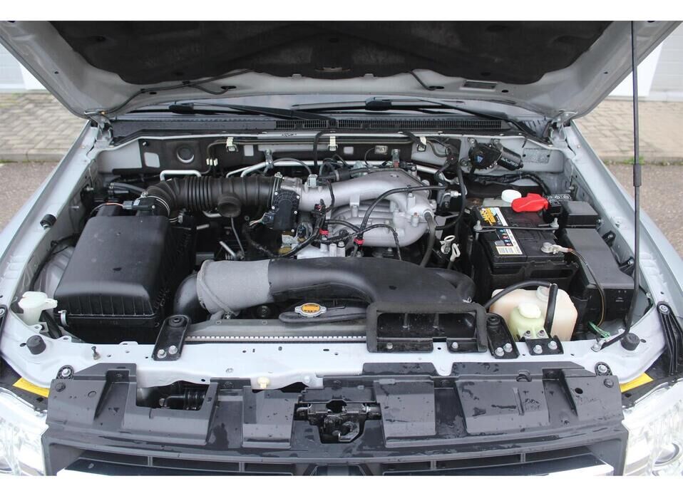 Mitsubishi Pajero, IV 3.0 AT (178 л.с.) 4WD