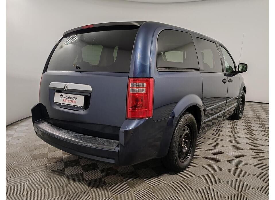 Dodge Caravan Grand 3.3 AT (173 л.с.)