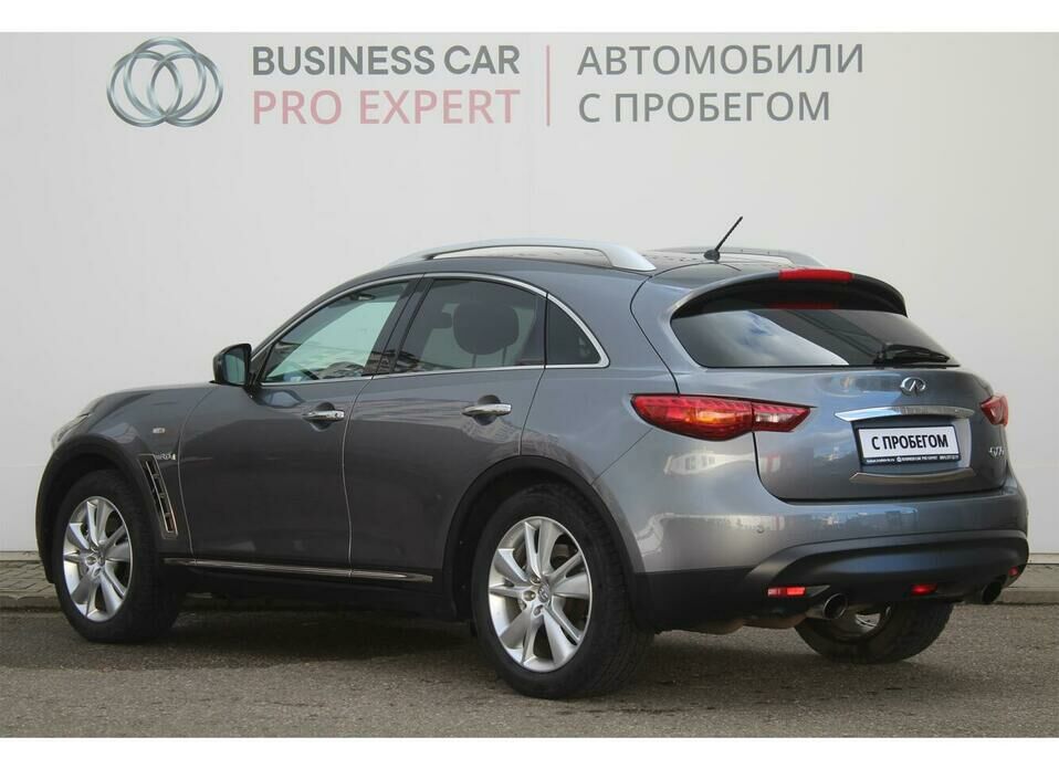 Infiniti QX70 3.0d AT (238 л.с.) 4WD