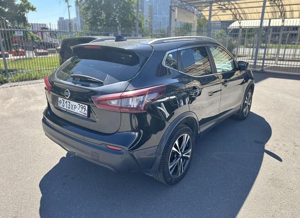 Nissan Qashqai, II Рестайлинг 2.0 CVT (144 л.с.)