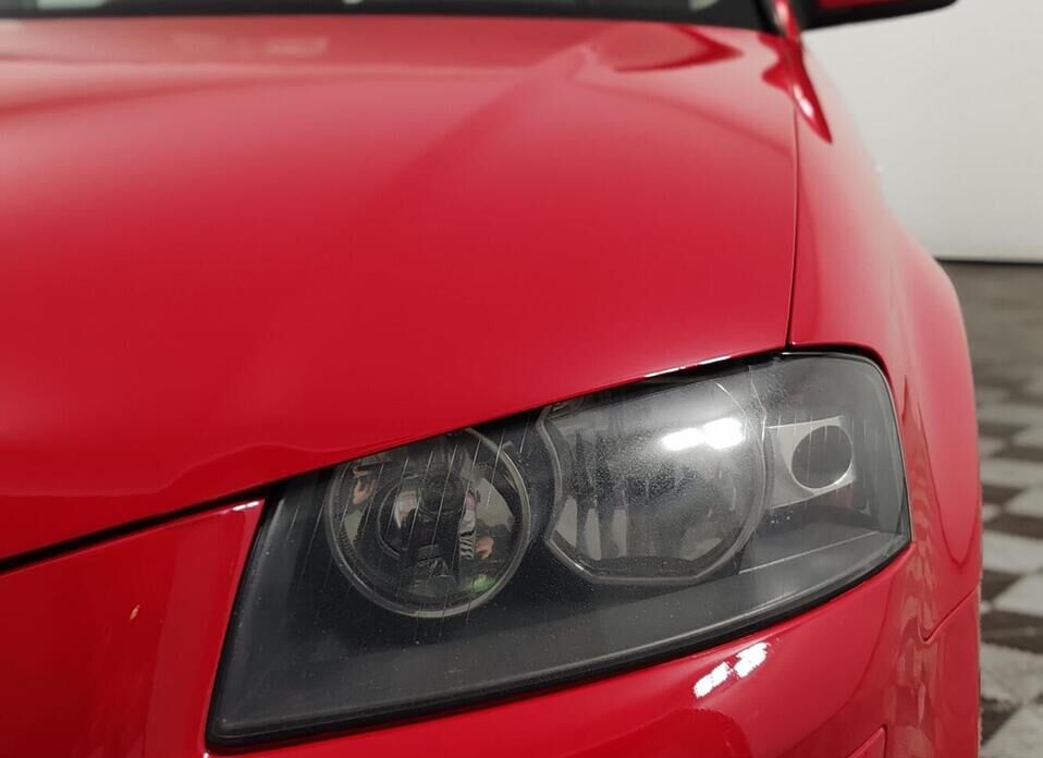 Audi A3, II (8P) Рестайлинг 1 1.6 AT (102 л.с.)
