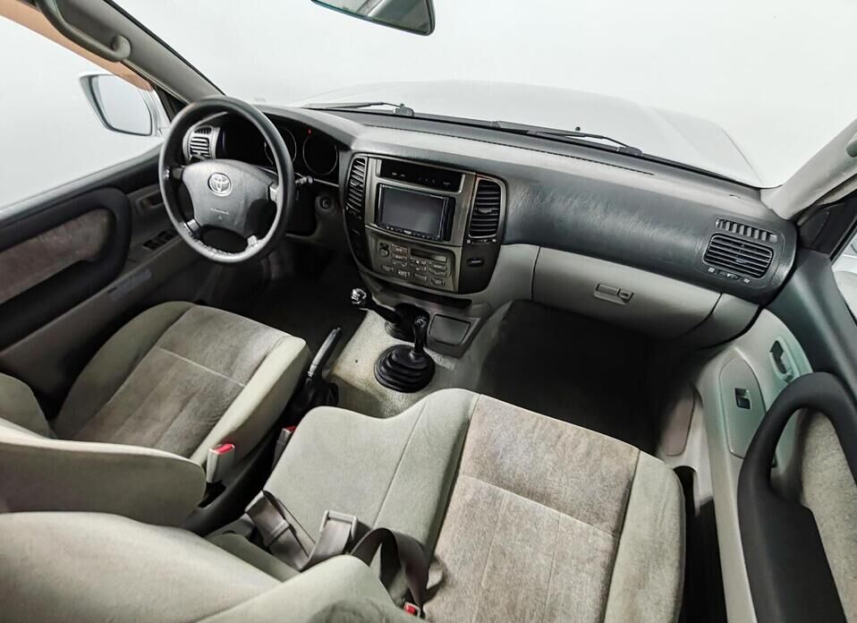 Toyota Land Cruiser, 100 Series Рестайлинг 2 4.2d MT (204 л.с.) 4WD