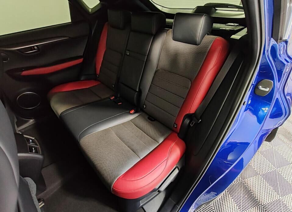 Lexus NX, I Рестайлинг 300 2.0 AT (238 л.с.) 4WD
