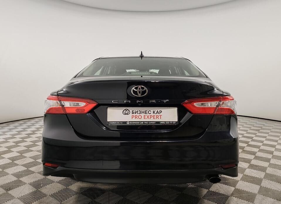Toyota Camry, VIII (XV70) 2.5 AT (181 л.с.)