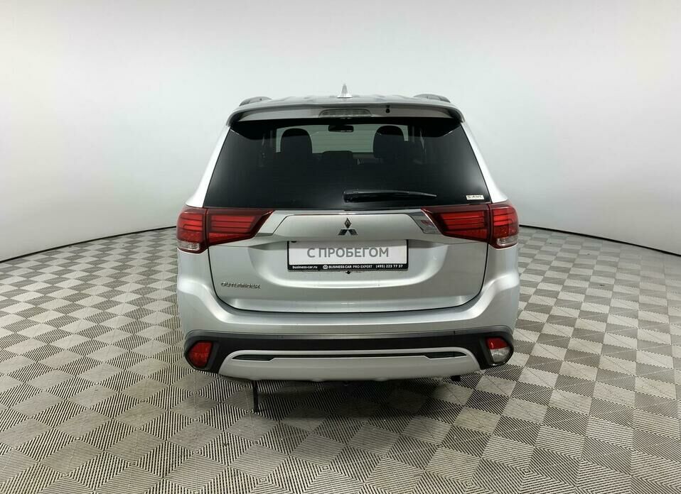 Mitsubishi Outlander 2.0 CVT (146 л.с.) 4WD