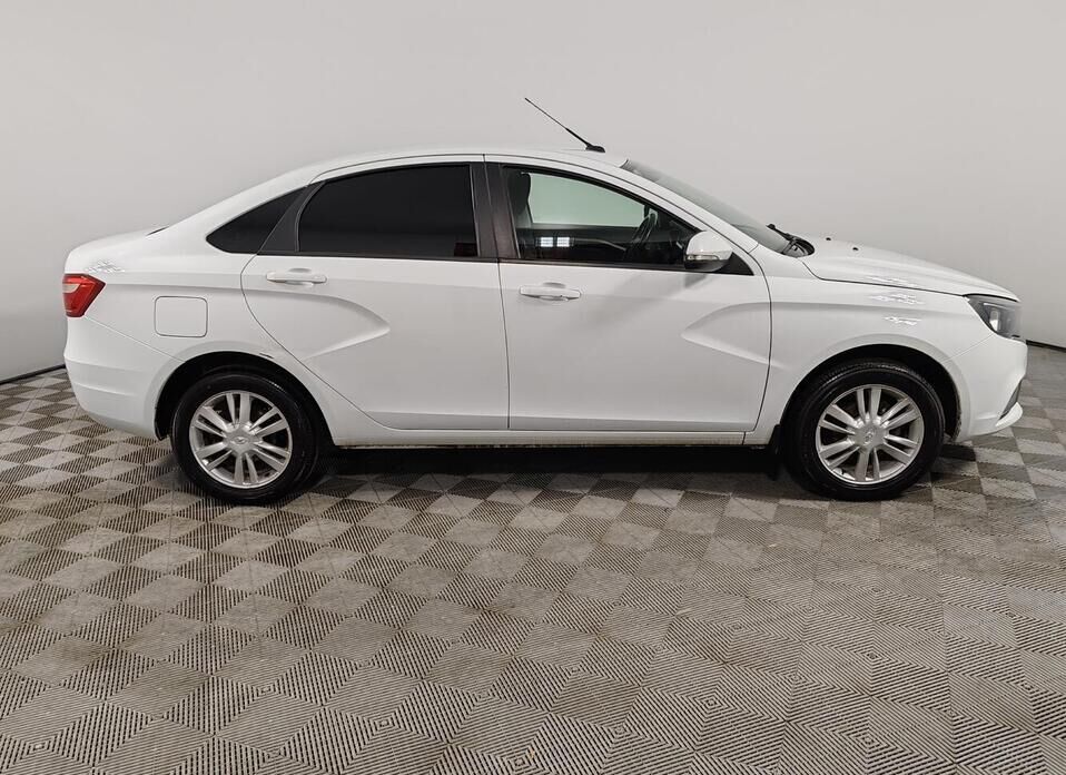 LADA (ВАЗ) Vesta, I 1.8 MT (122 л.с.)