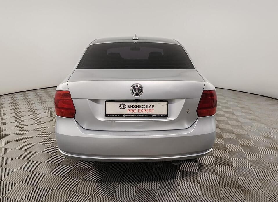 Volkswagen Polo, V 1.6 MT (105 л.с.)