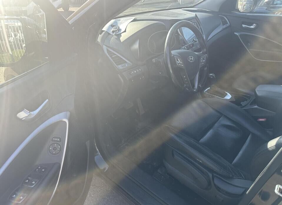 Hyundai Santa Fe 2.2d AT (200 л.с.) 4WD
