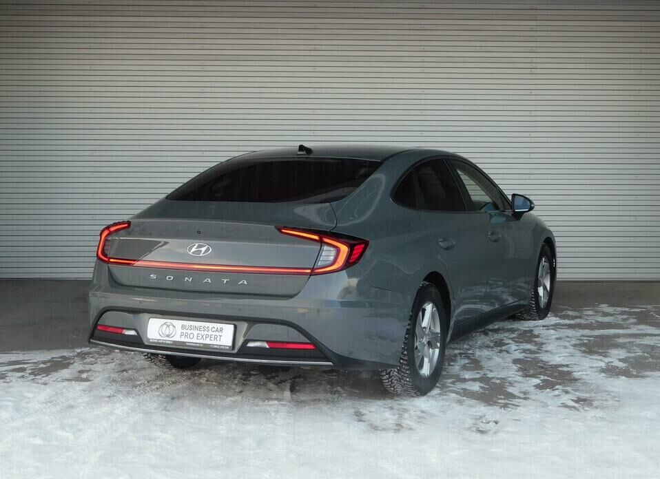 Hyundai Sonata 2.0 AT (160 л.с.)