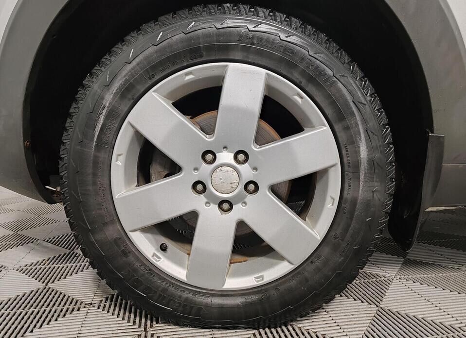 Chevrolet Captiva 2.4 MT (136 л.с.) 4WD