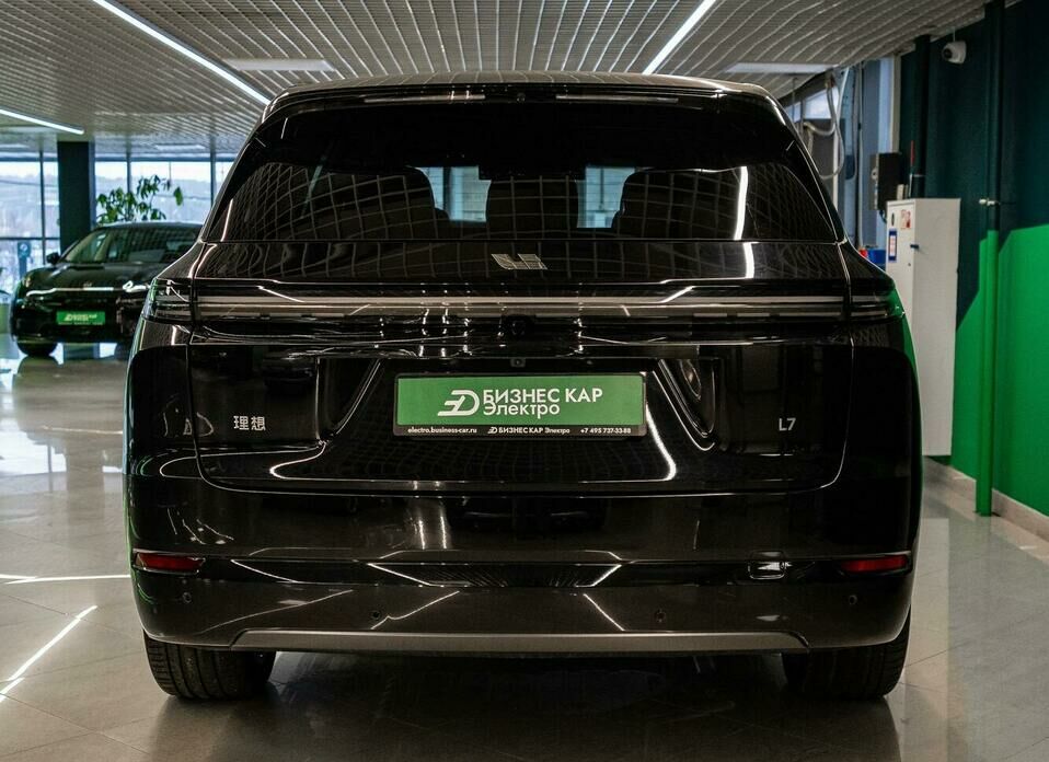 LiXiang L7 52.3 kWh 1.5hyb AT (449 л.с.) 4WD