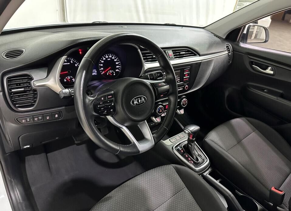 Kia Rio, IV Рестайлинг 1.6 AT (123 л.с.)