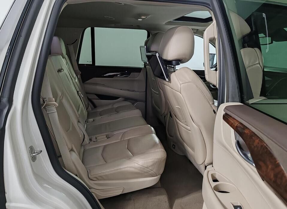 Cadillac Escalade, IV 6.2 AT (409 л.с.) 4WD
