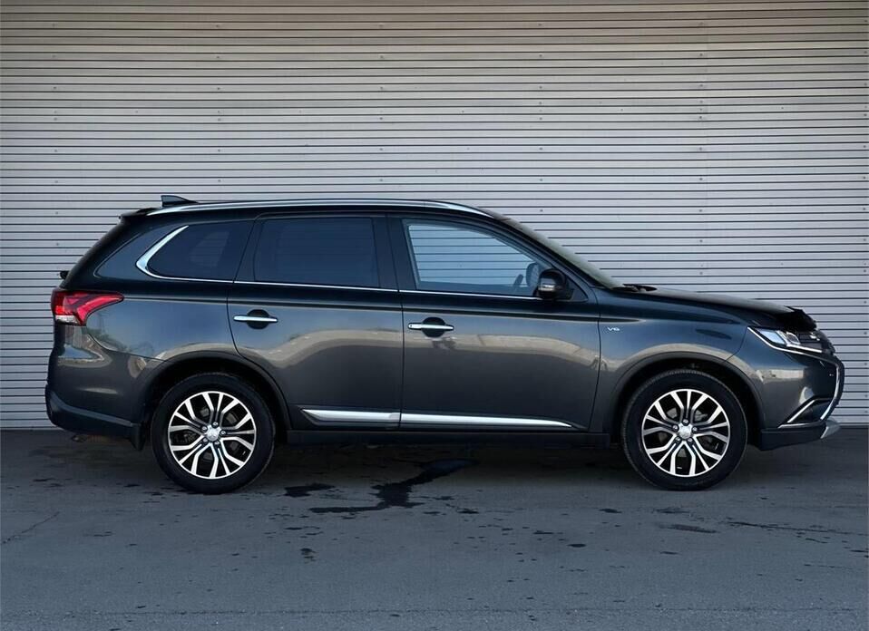 Mitsubishi Outlander 3.0 AT (227 л.с.) 4WD
