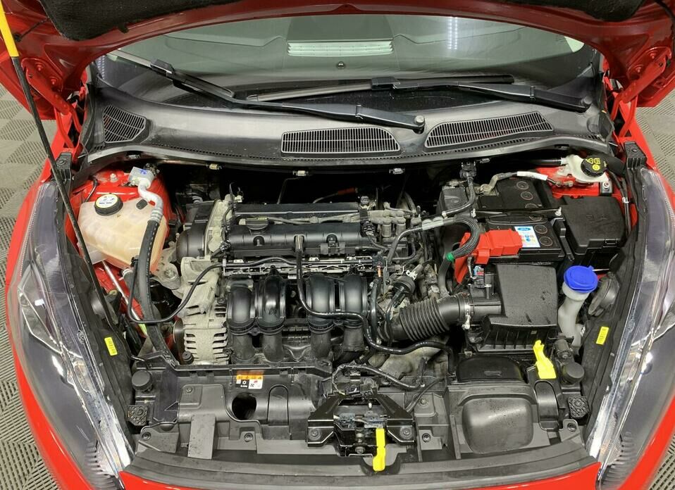 Ford Fiesta 1.6 AMT (105 л.с.)