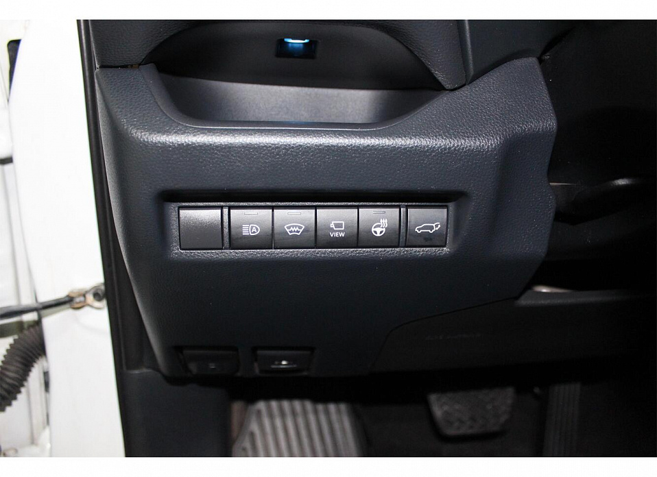 Toyota RAV4, V (XA50) 2.5 AT (199 л.с.) 4WD