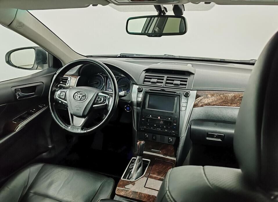 Toyota Camry, VII (XV50) Рестайлинг 2.5 AT (181 л.с.)