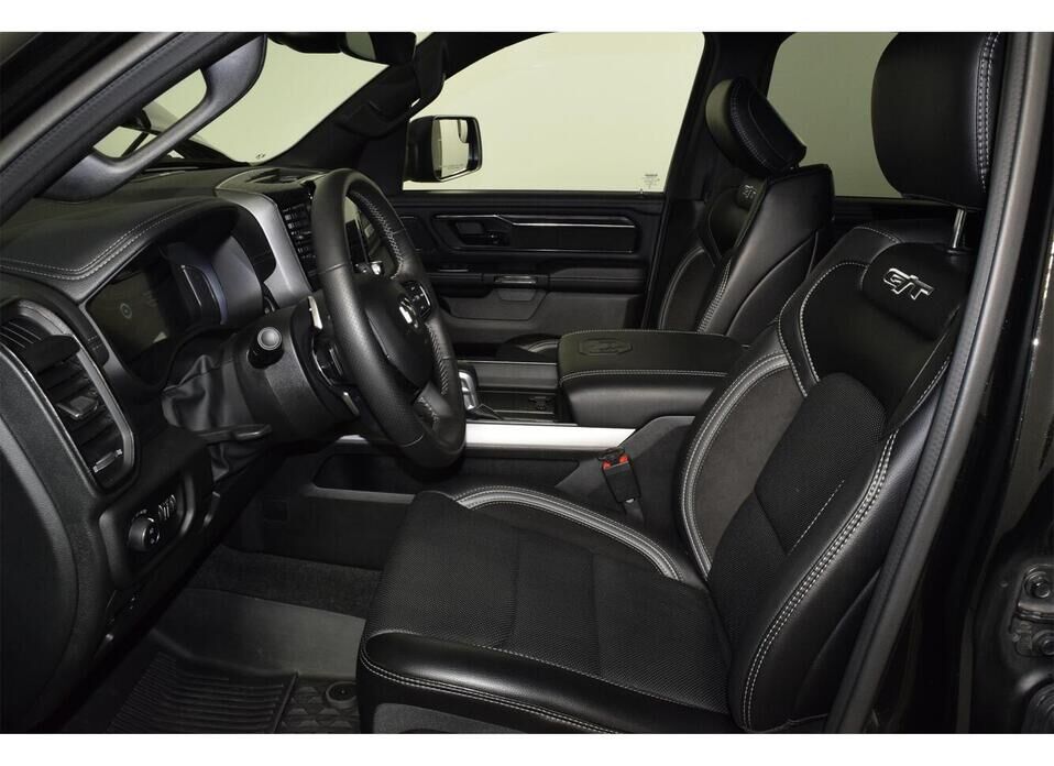 RAM 1500, V Quad Cab eTorque 5.7 AT (395 л.с.) 4WD