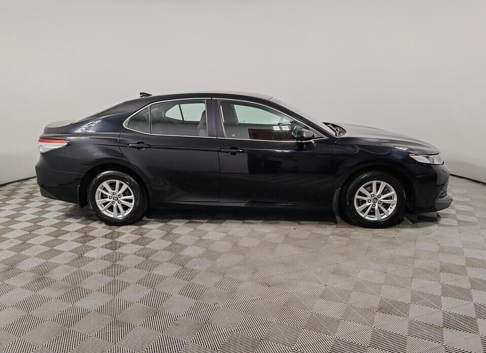 Toyota Camry, VIII (XV70) 2.5 AT (181 л.с.)