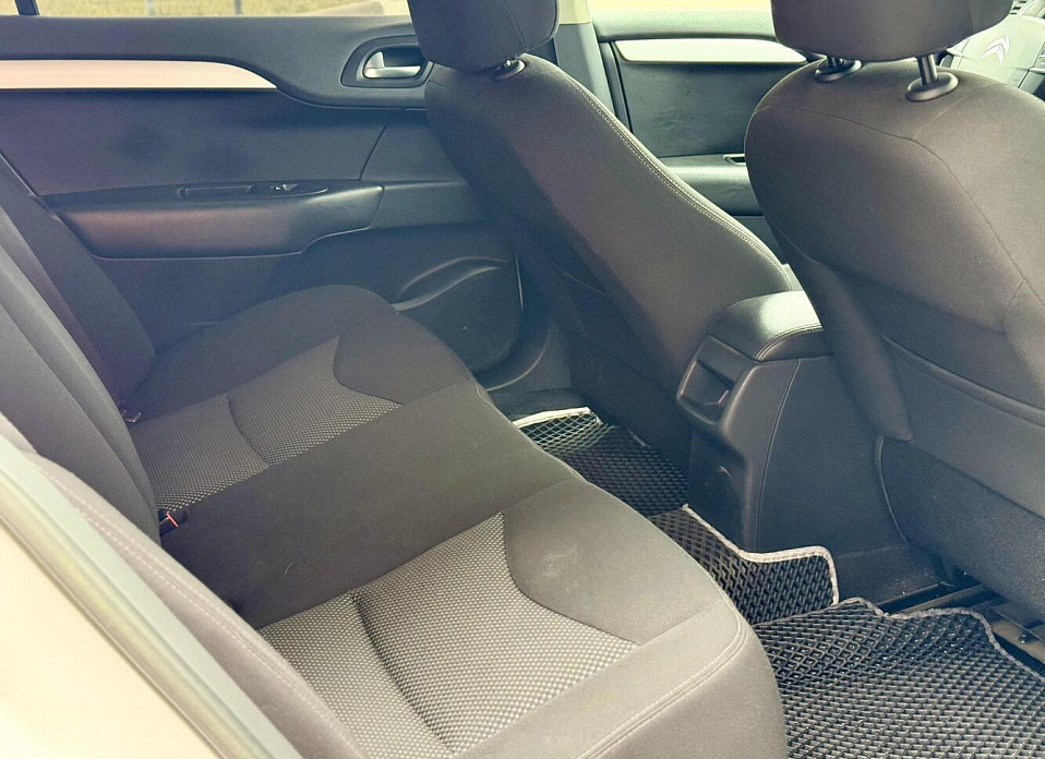 Citroen C4, II 1.6 AT (120 л.с.)