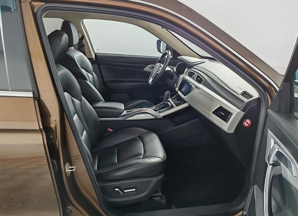 Geely Atlas, I 1.8 AT (184 л.с.) 4WD